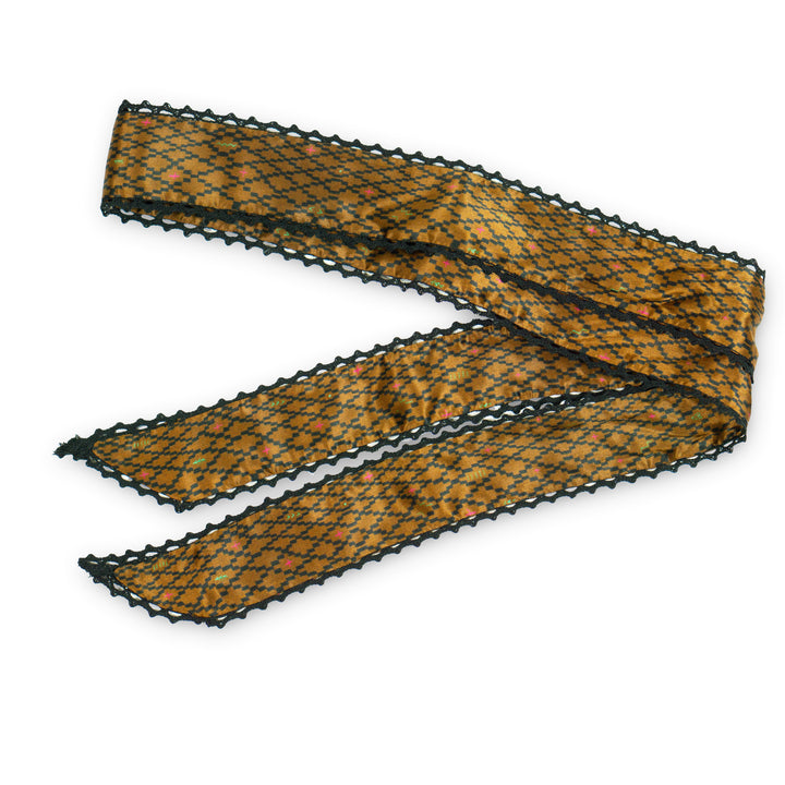 Shape Wrangler Silk Twilly