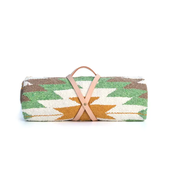 Tierra Manzana Blanket Roll