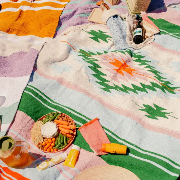 Tierra Vuelta Blanket Roll